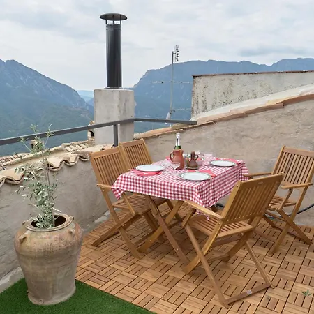 Casa Potenta Alpstuga Llimiana